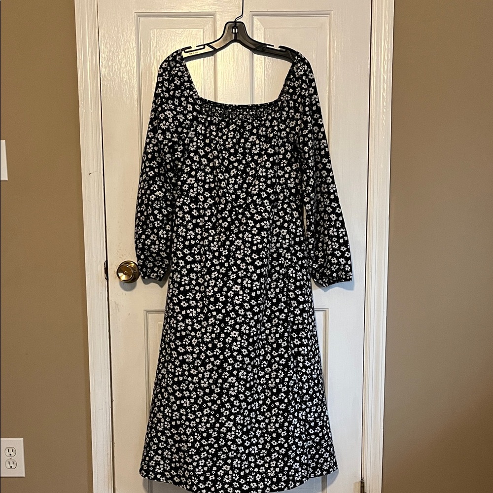 SHEIN Black and White Floral Dress with side split